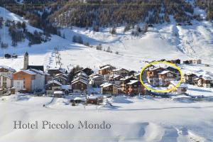 Hotel Piccolo Mondo during the winter