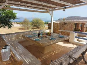 Gallery image of Simos suites in Elafonisos