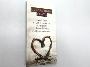 a sign with a heart with a chain at Stylisches Apartment ✰ SKYWALK ✰ mit Parkplatz in Willingen