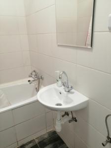 Gallery image of Belv&aacute;rosi Vend&eacute;gh&aacute;z in Miskolc