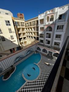 The swimming pool at or close to Studio pool view next to the Marina,Sheraton Plaza 320