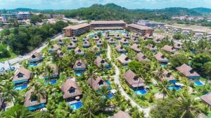 een luchtfoto van een resort met palmbomen bij Eco Resort - Praia dos Carneiros - ao lado da Igrejinha 227 in Tamandaré