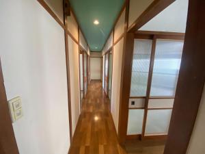 Foto dalla galleria di 鉄道と山の見える家 a Yufu
