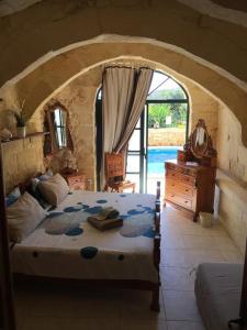 Afbeelding uit fotogalerij van SUNRISE VIEW VILLA in Qala +11 foto's