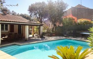 Πισίνα στο ή κοντά στο Lovely Home In Sussargues +20 φωτογραφίες