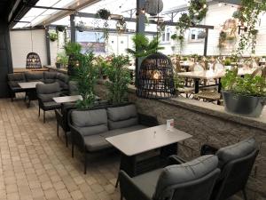 Khu vực lounge/bar tại Scandic Arvika