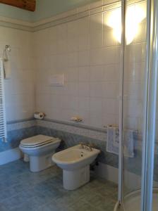 A bathroom at Villa Giulia - Homelike Villas