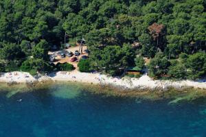 an aerial view of a beach with people on it at Maistra Camping Amarin Glamping in Rovinj