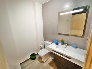 A bathroom at Ap MAJORERO CALETA