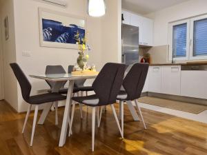 Fotografie z fotogalerie ubytování Apartment Periska, old town located, free parking v destinaci Makarska