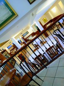 Reštaurácia alebo iné gastronomické zariadenie v ubytovaní Hotel Ristorante Da Roverino