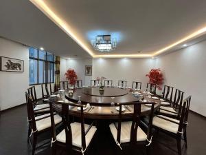 Posezení v ubytování 2000 Hotel Downtown Kigali