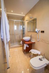 Koupelna v ubytování Hotel Segle XX
