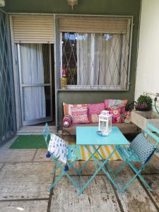 Posedenie v ubytovaní Bnbook Trilo Mind Rho Trilocale con 2 camere e 2 bagni