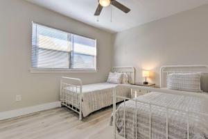 Gallery image of Fort Walton Beach Townhome Less Than 3 Mi to the Beach! in Fort Walton Beach