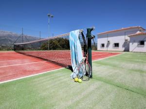Tennis and/or squash facilities at Holiday Home in Arenas with Private Pool or nearby