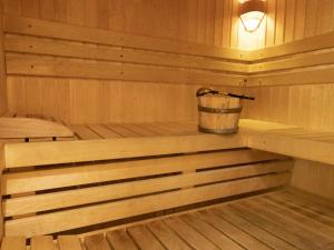 ManhayにあるCosy Chalet in Odeigne with Jacuzziのギャラリーの写真
