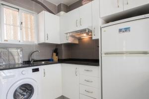 Zdjęcie z galerii obiektu Apartment near beach - Niza 2B w mieście Benidorm