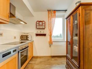 Kuchyň nebo kuchyňský kout v ubytování Apartment in Schleiden with Sauna and Nature