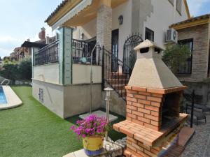 Vonkajšia záhrada v ubytovaní Villa in Costa Blanca with Private Pool