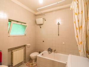 Kúpeľňa v ubytovaní Holiday Home near Abetone Ski Lift