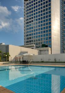 A piscina localizada em Mercure Belo Horizonte Savassi ou nos arredores