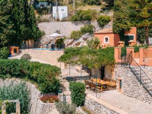 Zdjęcie z galerii obiektu Wunderschöne ruhige Finca mit Pool in Galilea w mieście Galilea