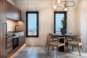 A kitchen or kitchenette at Ardor Exclusive Villas