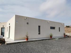 Το κτήριο όπου στεγάζεται  η παραθεριστική κατοικία