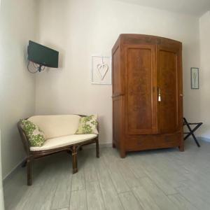 TV a/nebo společenská místnost v ubytování Bed & Breakfast Cascina Beatrice