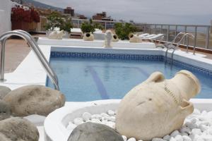 Bazén v ubytovaní 4Dreams Hotel Chimisay alebo v jeho blízkosti