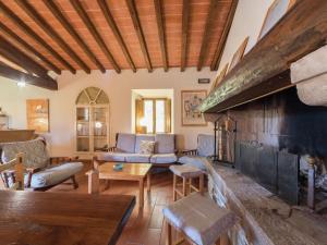 Gallery image of Peaceful chalet with private pool in San Marcello Pistoiese