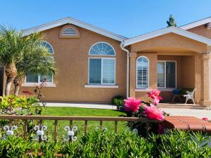 Remodeled Contemporary Guest Suites-House in Mira Mesa,San Diego,near La Jolla,Del Mar, Rancho Santa Fe, Carmel Valley