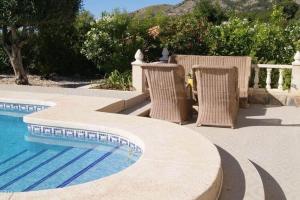 Bazén v ubytovaní Holiday Home in Finestrat with Sea Views alebo v jeho blízkosti