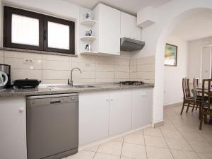 Fotografia z galérie ubytovania Modern apartment near the beach in Istria v destinácii Vintijan