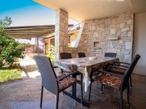Fotografia z galérie ubytovania Modern apartment near the beach in Istria v destinácii Vintijan