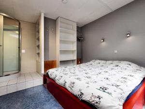 Letto o letti in una camera di Holiday Home in Rendeux near Nature Trails