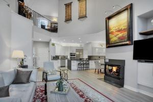 Gallery image of Luxury 4-Bedroom Home Close to Slopes with On-site Hot Tub home in Edwards