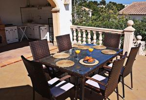 A balcony or terrace at Casa Pera