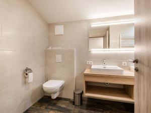 Kúpeľňa v ubytovaní Apartment in Wald near Zillertal Ski Area