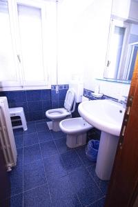 A bathroom at Hotel PRime - Montecatini Még 29 kép