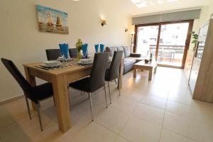Zdjęcie z galerii obiektu Casa Azucena apartamento cerca de la playa con piscina comunitaria w mieście San Juan de los Terreros
