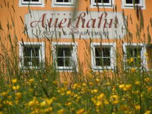 Ogród w obiekcie Hotel & Appartement Auerhahn