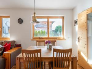 Posezení v ubytování Apartment in Tyrol near Ski Lift