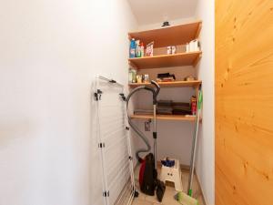 Fotografie z fotogalerie ubytování Apartment in Tyrol near Ski Lift v destinaci Bruck am Ziller