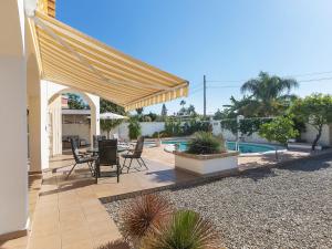 Bazén v ubytování Costa de la Luz Poolside Villa nebo v jeho okolí