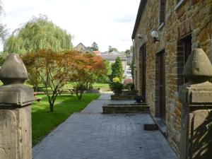 Zahrada ubytování Mansion in Ogne with Architectural Garden