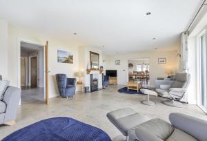 Istumisnurk majutusasutuses All Views