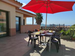 A balcony or terrace at Villa El Mirador