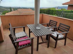 A balcony or terrace at Villa El Mirador